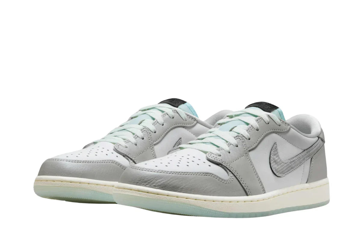 Air Jordan 1 Low "Lunar New Year" Photon Dust Cinza