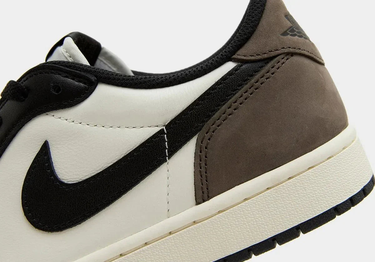 Air Jordan 1 Low Og Mocha Marrom