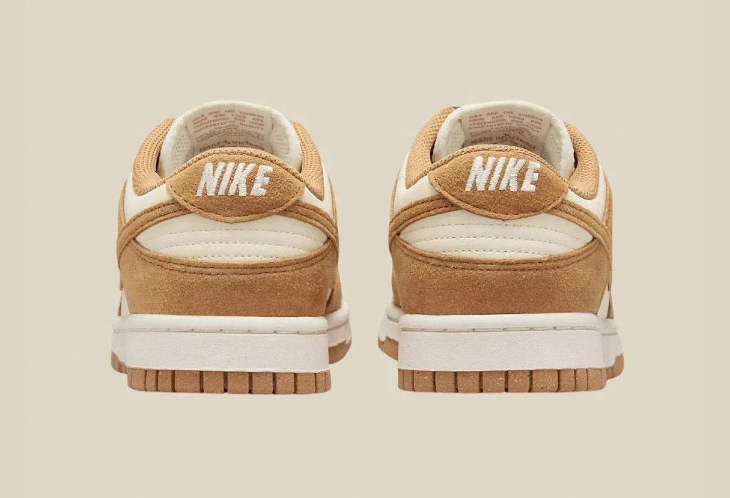 Nike Dunk Low Flax Suede Marrom