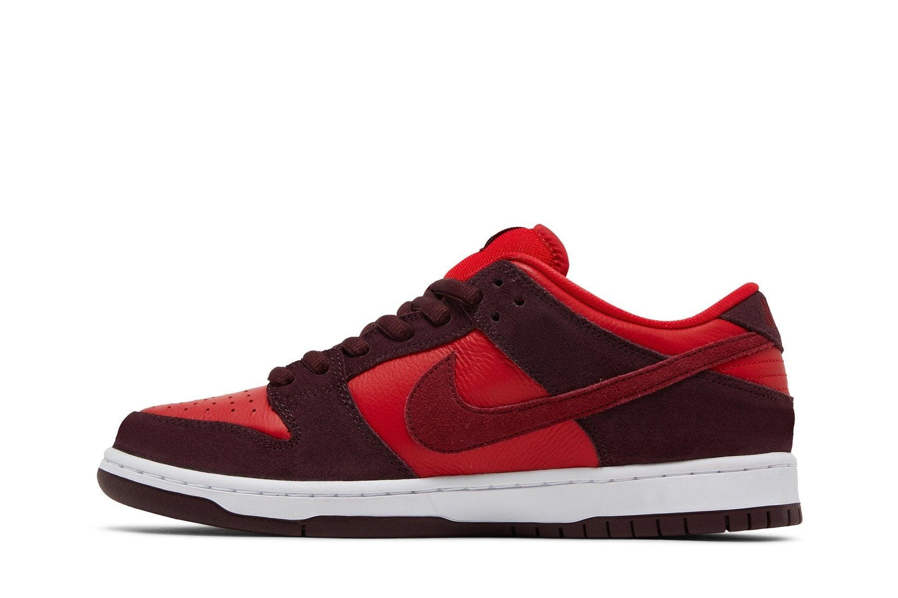 Nike SB Dunk Low Cherry Vermelho
