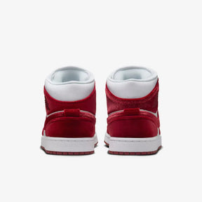 Air Jordan 1 Mid SE Red Velvet Vermelho